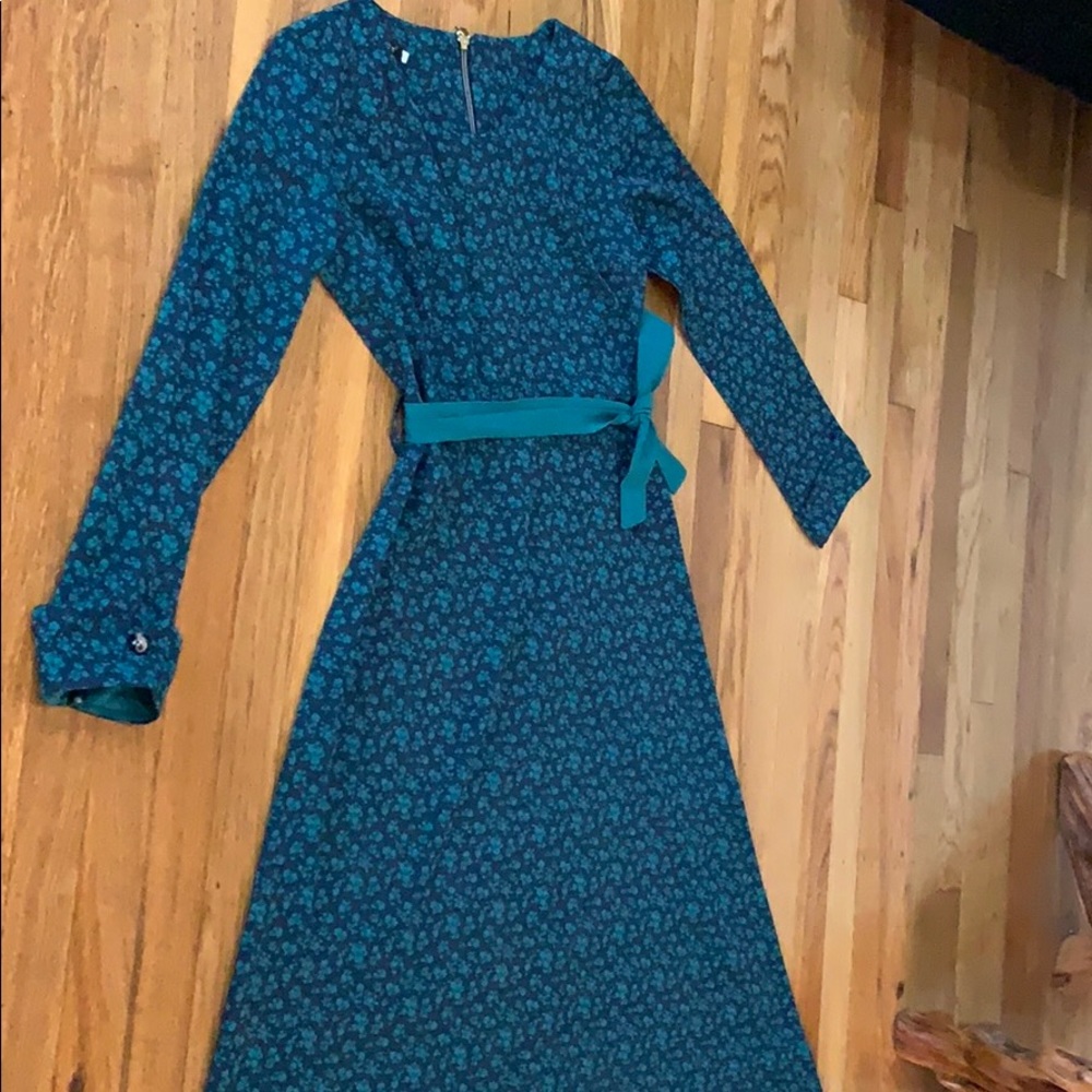 Women dress - Picture 6 of 8